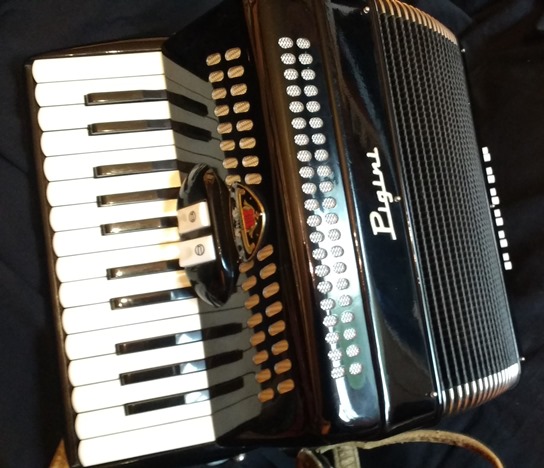 Pigini small piano accordion