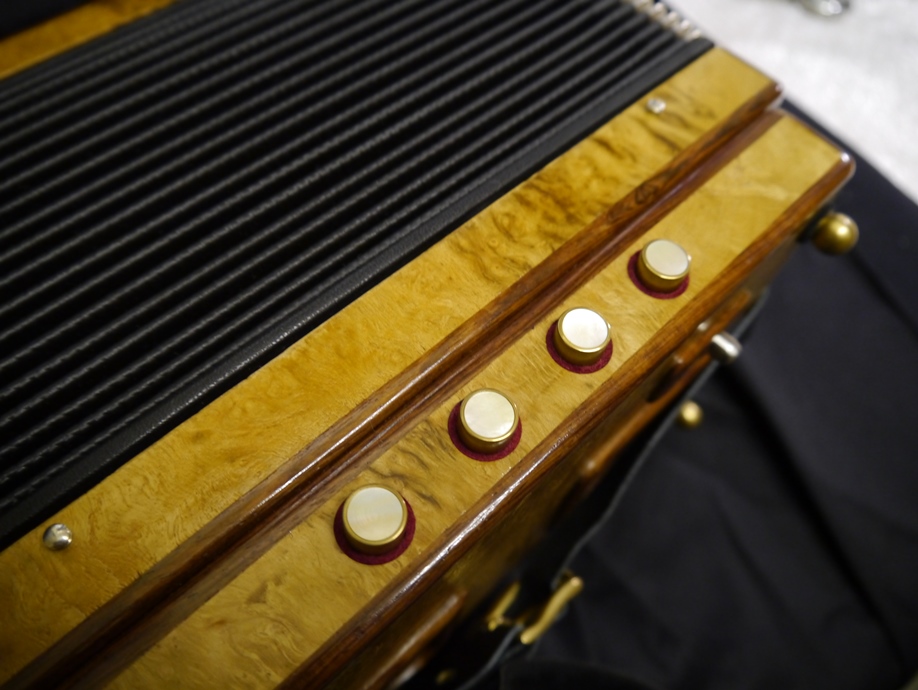 Albrecht melodeon bass