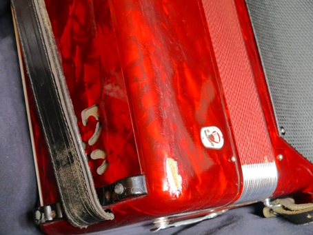 Giulietti Classic 47 piano accordion - Image 6