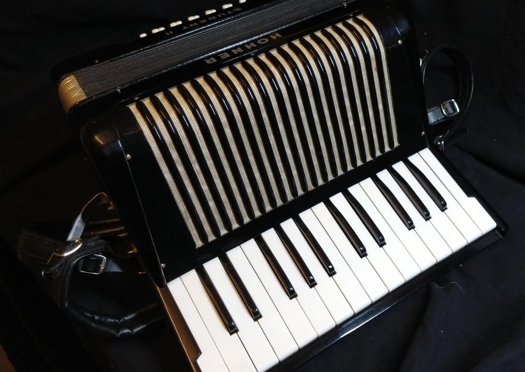 Hohner Student II accordion » Jolly Roger Accordions